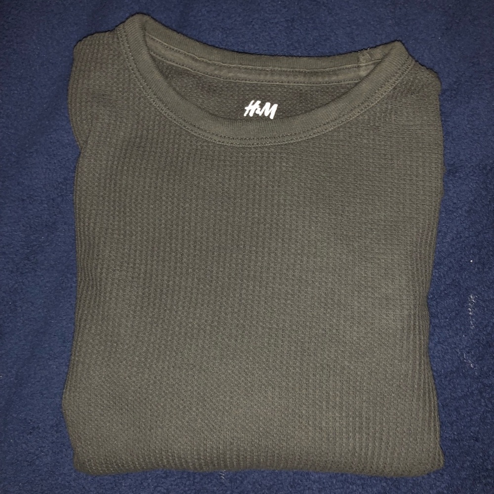 H&M crewneck lightweight sweater